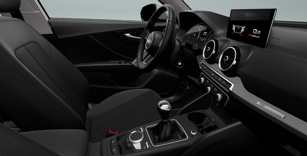 AUDI-Q2-Advanced-30-TDI-interior-perfil.jpg