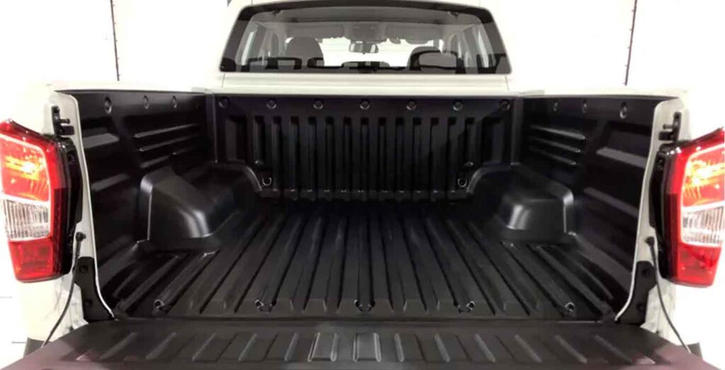 SsangYong-Musso-Sports-D22-DTR-Pro-4X4-MT-maletero.jpg