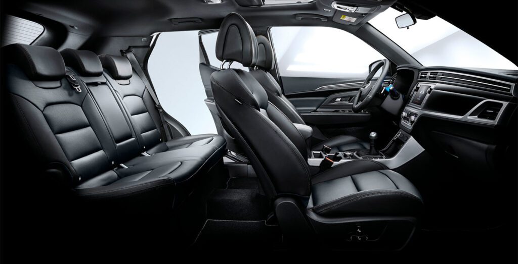 KGM-Korando-G15-GLP-Urban-Plus-4x2-interior.jpg
