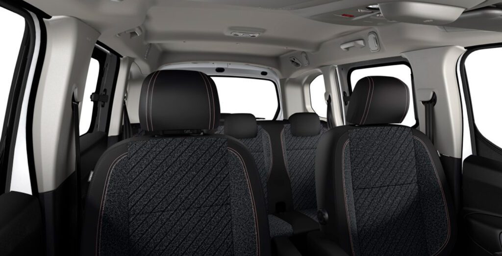 Peugeot-Rifter-Active-Pack-Business-STD-BlueHDi-interior-trasera.jpg