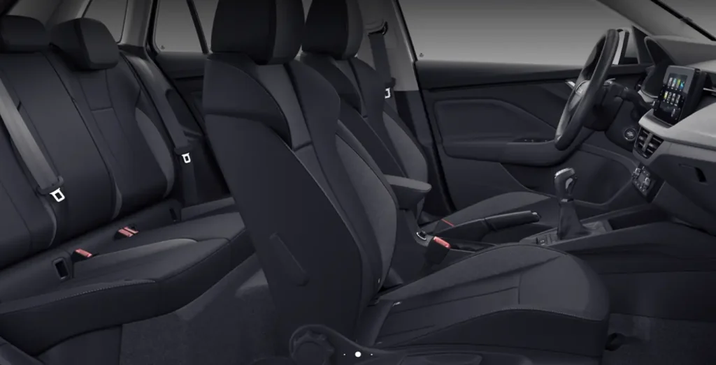 SKODA-Kamiq-1.5-TSI-DSG-Selection-interior-trasera-1.webp