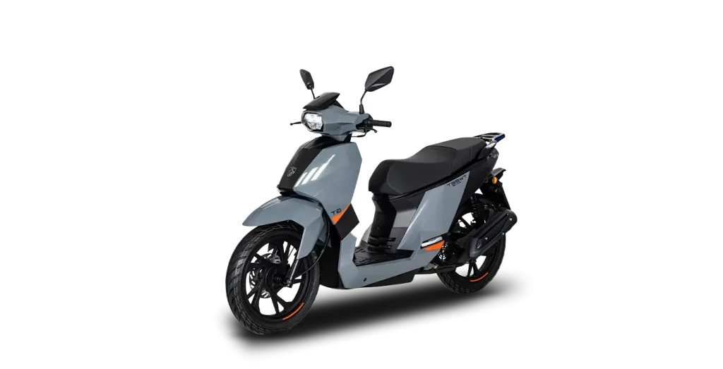 Renting PEUGEOT Tweet 125 GT ABS