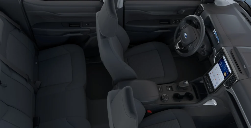 FORD-Ranger-XLT-Doble-Cabina-2.3-TVCT-PHEV-280CV-Automatica-interior-trasera.webp