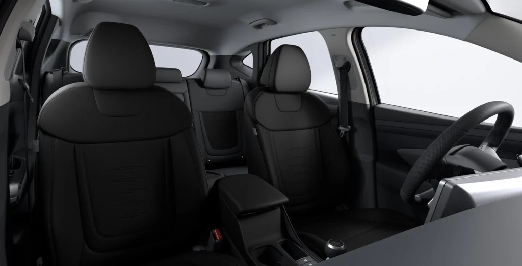 Hyundai-Tucson-1.6-CRDi-Hibrido-Maxx-interior-trasera.webp