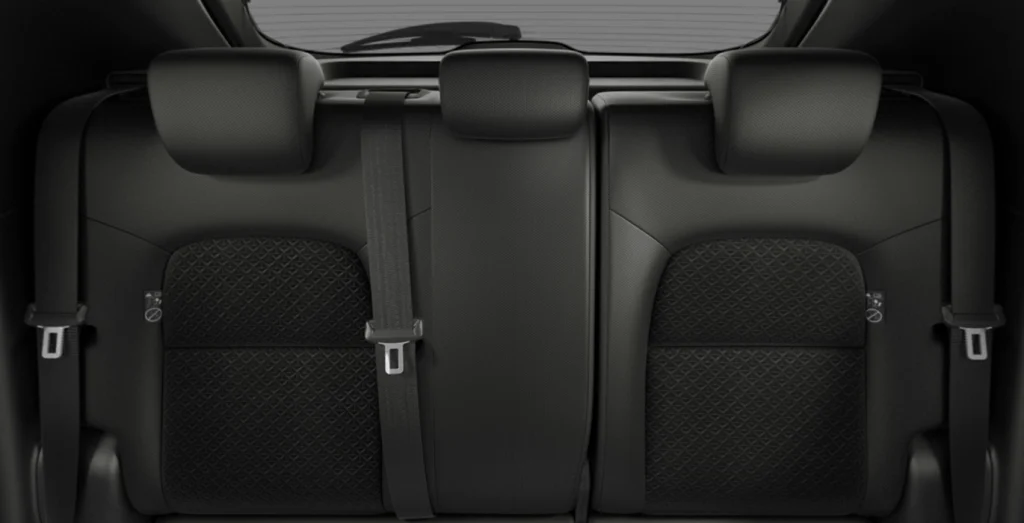 Nissan-Juke-1.0-DIG-T-114CV-Acenta-interior-trasera.webp