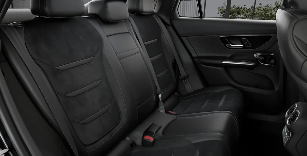 Mercedes-AMG-GLC-Coupe-63-S-E-Performance-interior-trasera-1.webp