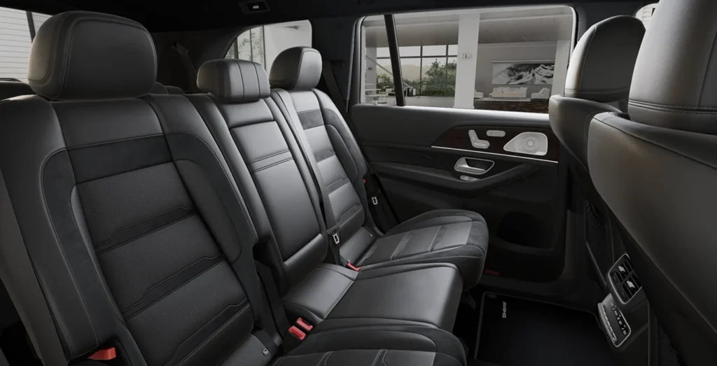 Mercedes-AMG-GLS-63-4MATIC-interior-trasera-1.webp