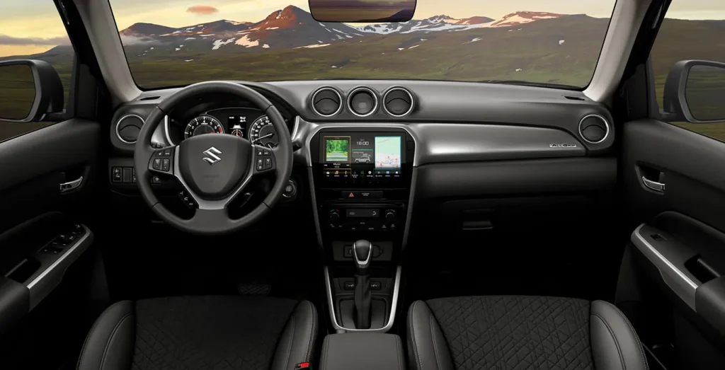 SUZUKI-Vitara-1.4T-Mild-Hybrid-S2-interior-delantera-1.webp