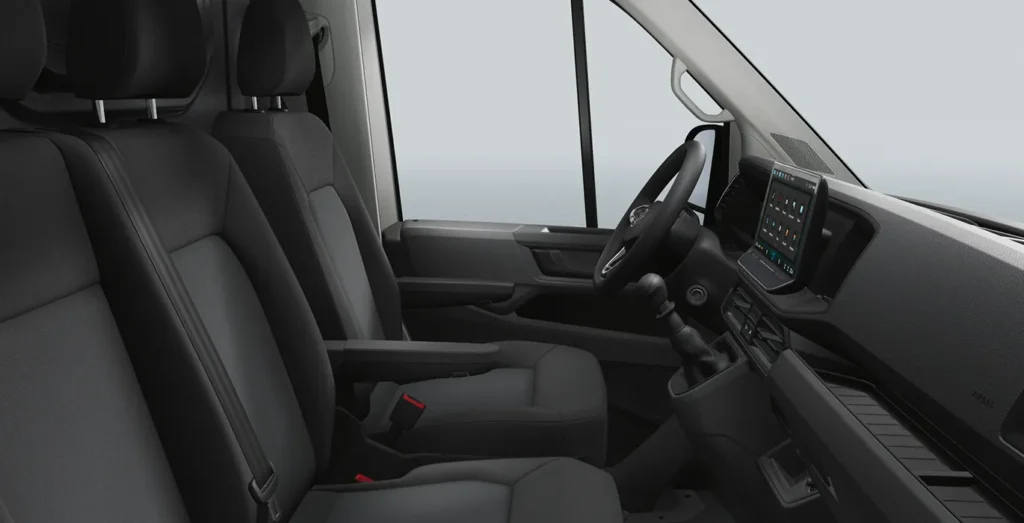 VOLKSWAGEN-Crafter-35-Furgon-BL-TA-L4H3-2.0-TDI-103kW-140CV-ISOTERMO-interior-delantera-II-2.webp