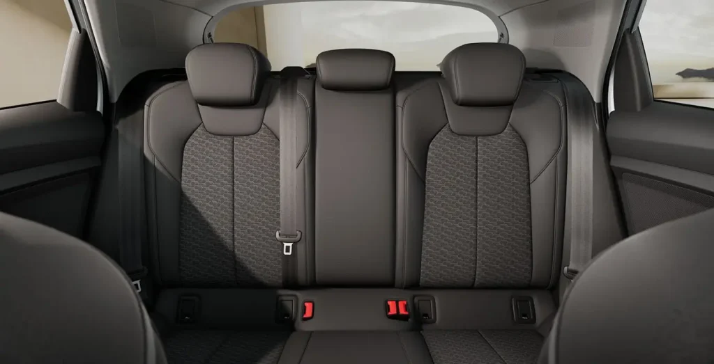 AUDI-A1-Allstreet-30-TFSI-II-interior-trasera-2.webp