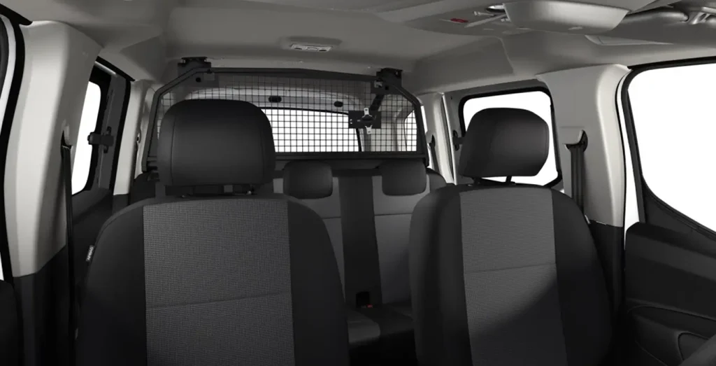 PEUGEOT-RIFTER-ACTIVE-BUSINESS-STANDARD-BHDI-100-MANUAL-interior-delantera-II-1.webp