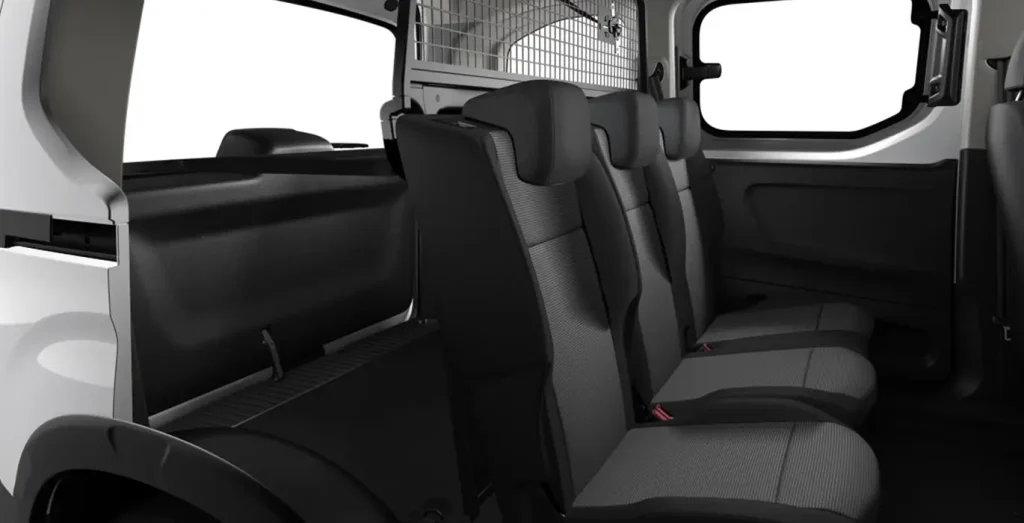 PEUGEOT-RIFTER-ACTIVE-BUSINESS-STANDARD-BHDI-100-MANUAL-interior-trasera-1.webp